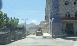 Kayyımın cuma namazına gittiği cami ablukaya alındı, YSP’li Parlak tepki gösterdi