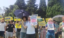 Boğaziçi Üniversitesi'nde öğrenciler barınma krizine karşı eylemde