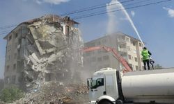 Sosyal medyada gündem olmuştu: Attığı bir taşla 8 katlı binayı yıkan yurttaştan açıklama