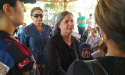 Gültan Kışanak Elazığ'da ablasının cenazesine katıldı