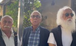 Sanatçılardan Yılmaz Güney’in mezarına ziyaret: Her zaman ışık saçacak