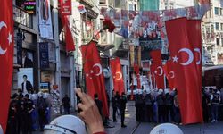 Galatasaray Meydanı'na çıkmak isteyen Cumartesi Anneleri'ne engel