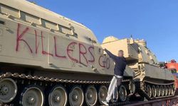 Yunanistan’da komünistler NATO trenini ablukaya aldı