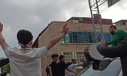 Diyarbakır'da Amedspor galibiyeti kutlanıyor