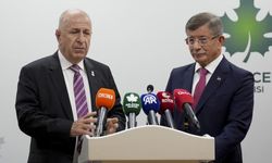 Davutoğlu'ndan Suriye çıkışı: Siyasetçi insandır, hata yapabilir