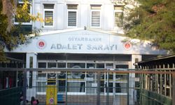 Kürtçe eğitmenler adliyeye sevk edildi