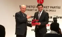 MHP TBMM Grup Danışmanı Bahçeli'yi eleştirdi, görevine son verildi