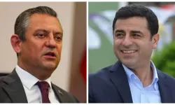 Özel'den Demirtaş'a iki kitap ve bir tespih