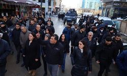 Birçok kentte kayyım protestosu: "Boyun eğmeyeceğiz"