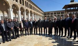 Bilal Erdoğan, Emevi Camii’nde Cuma namazı kıldı