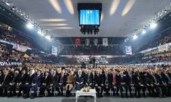 İktidar medyasında yeni MKYK’ya 'utangaç' itirazlar: Açıklamaya muhtaç, eleştiriye açık