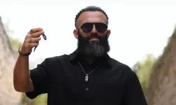 Şarkısı 'müstehcenlikle' suçlanmıştı: Turabi hakkında yakalama kararı