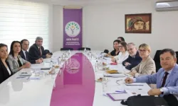 Avrupa Yerel Yönetimler Kongresi heyeti DEM Parti'yi ziyaret etti
