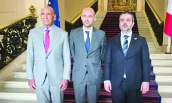 Paris’te “ABD Himayesinde” mutabakat: İsrail ve Suriye’den ortak entegrasyon mekanizması kararı