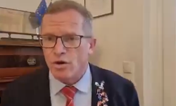 Fehlinger’den “Rojava” çağrısı: Batı’ya tanıma ve savunma mesajı