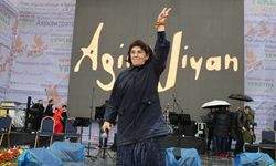 Diyarbakır Newrozu’nda konuşan Leyla Zana: “Halk Öcalan’ı duymak istiyor”