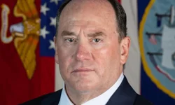 ABD Donanma Sekreteri John Phelan görevden alındı