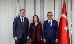 Özgür Özel, DEM Parti'yi ziyaret etti