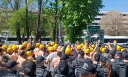 Madencilerin bakanlığa yürüyüşüne polis müdahalesi: Gözaltılar var