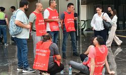 Ağaç AŞ işçileri İBB Merter Ek hizmet binasında oturma eylemine başladı