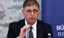 Cemil Tugay'ın 14 Ağustos'ta AKP'ye katılacağı öne sürüldü