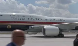 Trump'ın uçağı Ankara'ya indi, karşılamaya onlarca araçlık konvoy gitti