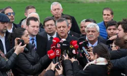Özgür Özel’den İBB davasında sert tepki: “Bu rezaletin daniskasıdır”