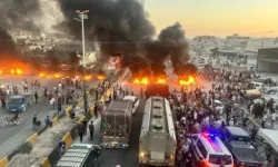 Suriye’de akaryakıt zammı protestoları büyüyor: Yollar kapatıldı