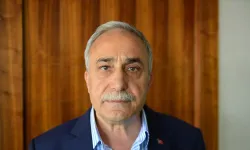 Ahmet Eşref Fakıbaba Hem İYİ Parti’den hem milletvekilliğinden istifa etti