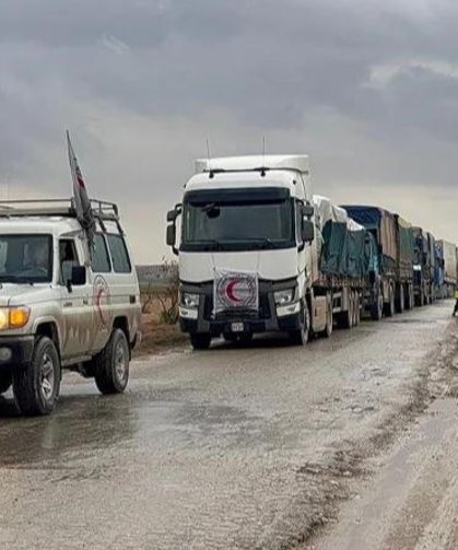 Diyarbakır'dan gönderilen 25 tır yardım Kobanê’ye ulaştı