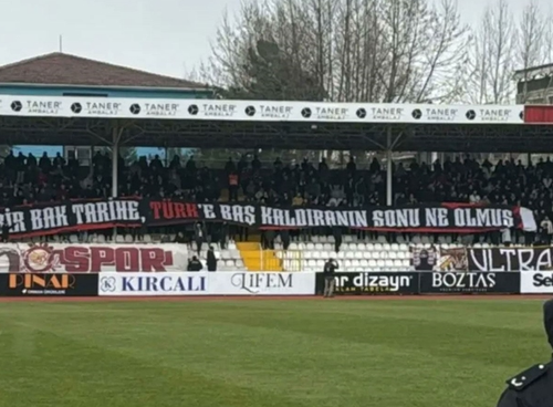 Batman Petrolspor’dan İnegölspor tribünlerindeki ırkçı pankarta sert tepki