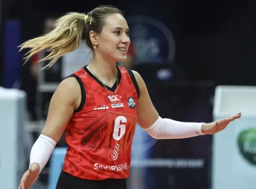 Derya Çayırgan’dan iddialara sert yanıt: “Ne para aldım ne özel ilişki var, hepsi iftira”