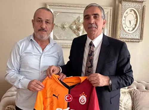 MHP'den ev hapsindeki UltrAslan lideri Sebahattin Şirin'e ziyaret