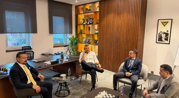 Sadettin Saran serbest bırakıldı, doğrudan kulüp binasına geçti: Görevimin başındayım” mesajı