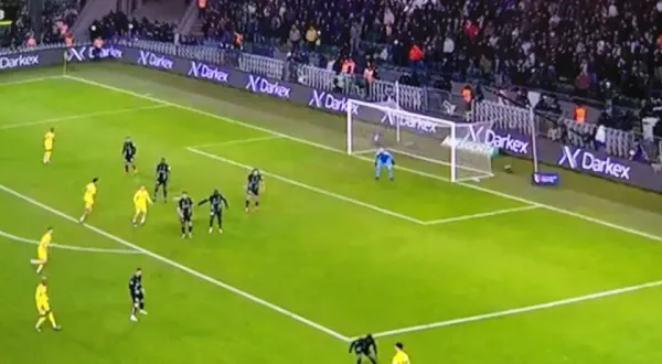 Bugün malvarlığına el konmuştu: Bahis baronunun şirketinin reklamı ekranda