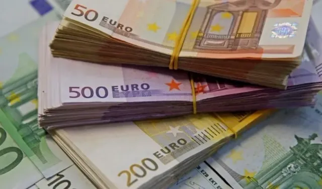 Euro TL’de rekor seviyeye yaklaştı: Kurda dalgalanma devam ediyor