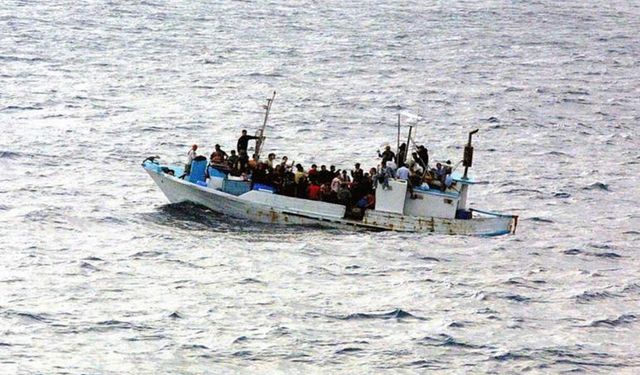 Bodrum açıklarında facia: göçmenleri taşıyan lastik bot battı, 19 kişi hayatını kaybetti