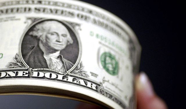 Dolar ve Euro yeni güne yatay–yukarı seyirle başladı