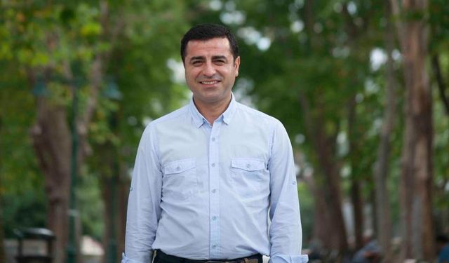 Demirtaş: Özel ile yaptığımız anlamlı görüşmenin absürt bir yönü vardı