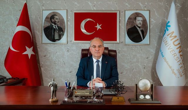 Munzur Üniversitesi Rektörü'nün özgeçmişinde vekil adaylığı ve sevdiği türküler var