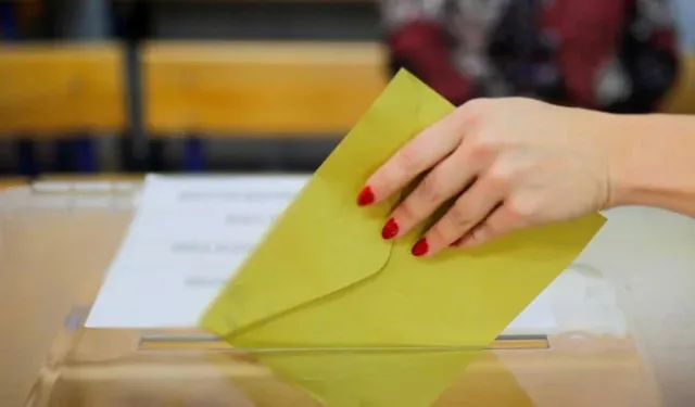 Toplum Çalışmaları Enstitüsü’nünden son anket: MHP’liler ‘Öcalan’ kararını verdi