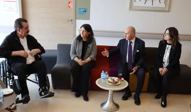 İbrahim Tatlıses ve Hikmet Çetin'den Sırrı Süreyya Önder'e ziyaret