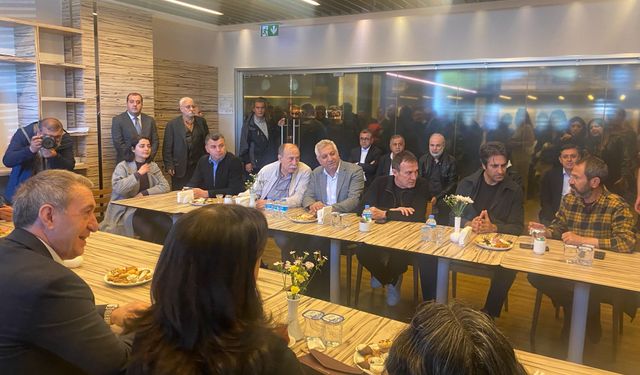 Emek Partisinden Sırrı Süreyya Önder'e ziyaret