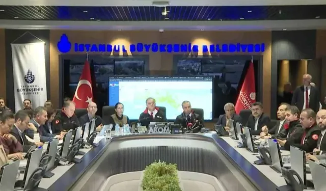 AKOM'dan ilk açıklama: Deprem riski ortadan kalkmadı