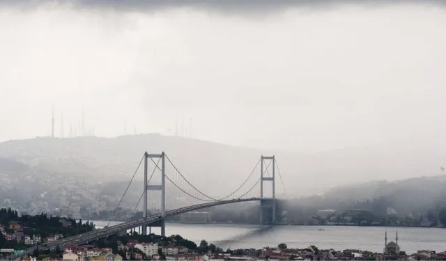 İstanbul Valiliği'nden fırtına uyarısı: Saat verildi