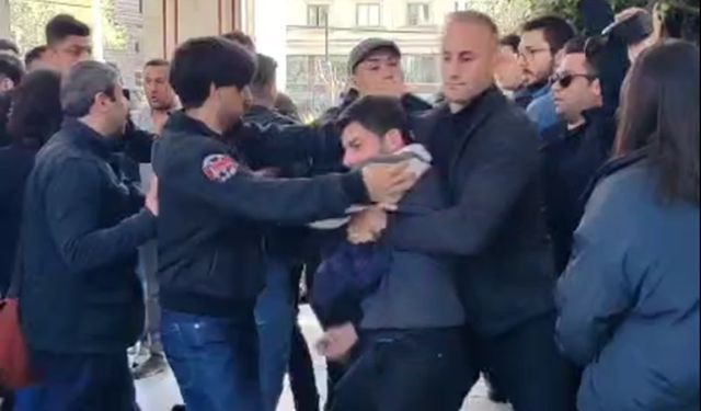 İstanbul Üniversitesi'nde 'boykot' eylemine saldırı girişimi