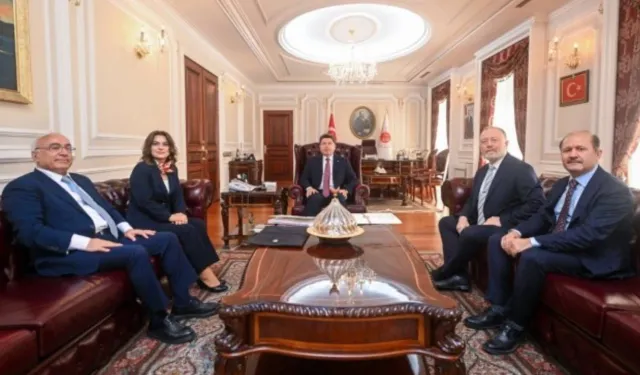 DEM Parti heyeti Kuzey ve Doğu Suriye'ye geçti