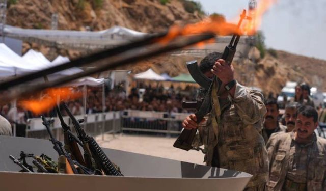 PKK: Biz gerekeni yaptık, somut adımlar atılmazsa yeni silah bırakmalar olmayacak