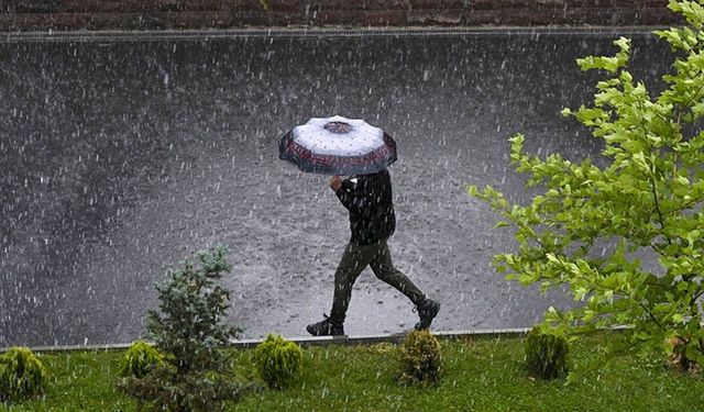 Türkiye genelinde hava durumu: Yağış batıda, güneş doğuda