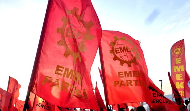 EMEP'ten MESEM tepkisi: Hayatını kaybeden alperen uygun için Ümraniye'de afişleme çalışması yapıldı